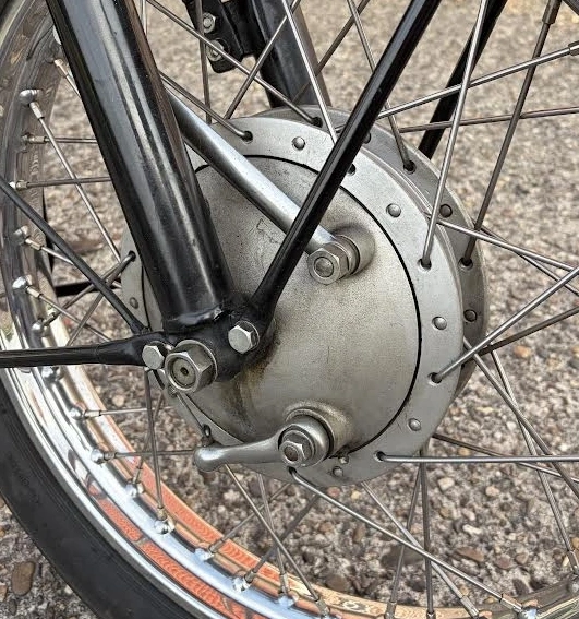 BSA B31, B33, A7 & A10 with Ariel hub