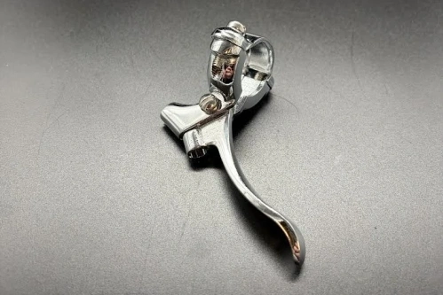 Decompression lever 1