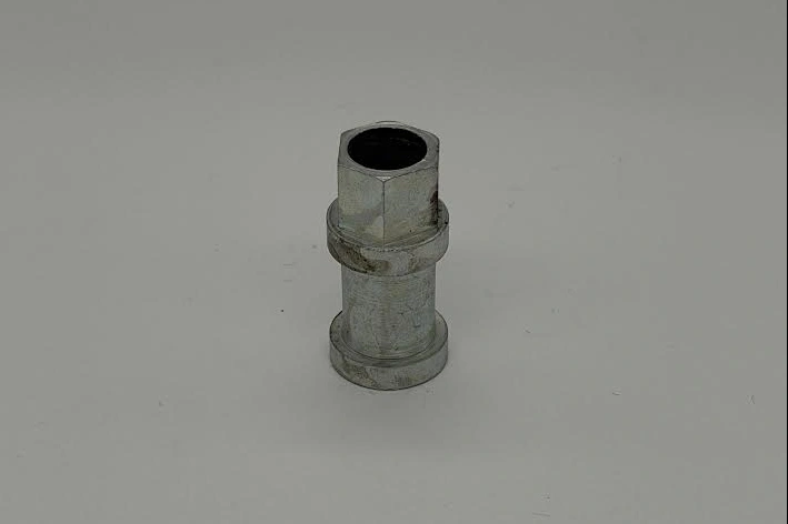 Gearbox adjuster nut