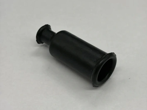 Magneto cable grommet