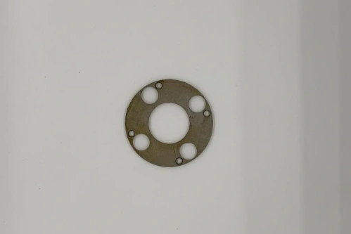 Clutch retaining plate outer