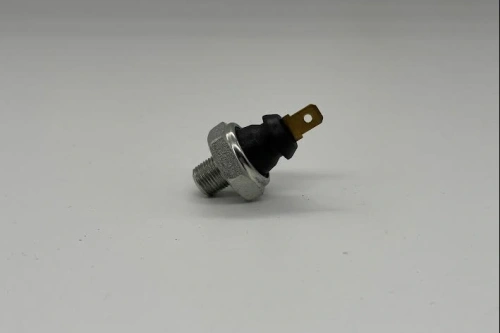 Oil pressure switch, tapered thread
