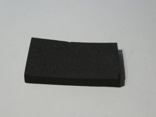 Foam pad oil tank