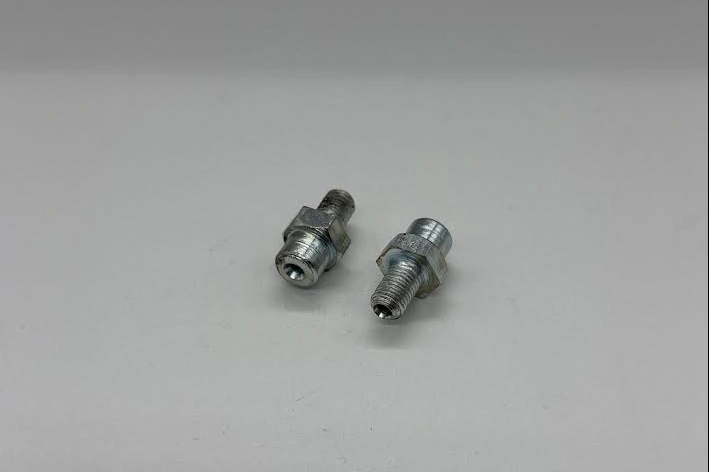 Cam pinion spindle bolt(2) M20,M21,B31,B33