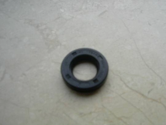 Oil seal piontside A50,A65 1963-67