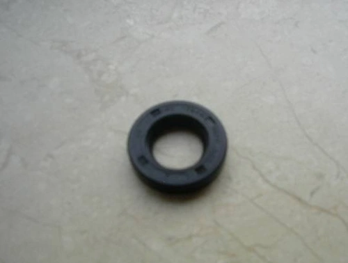 Oil seal piontside A50,A65 1963-67