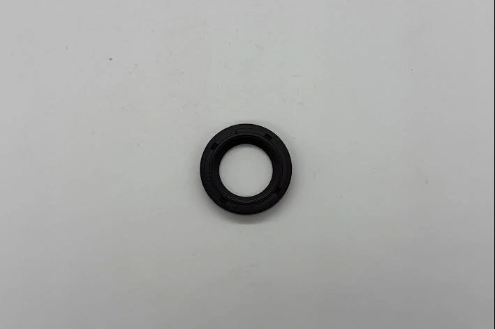 Oil seal sprocket cover A65, T120