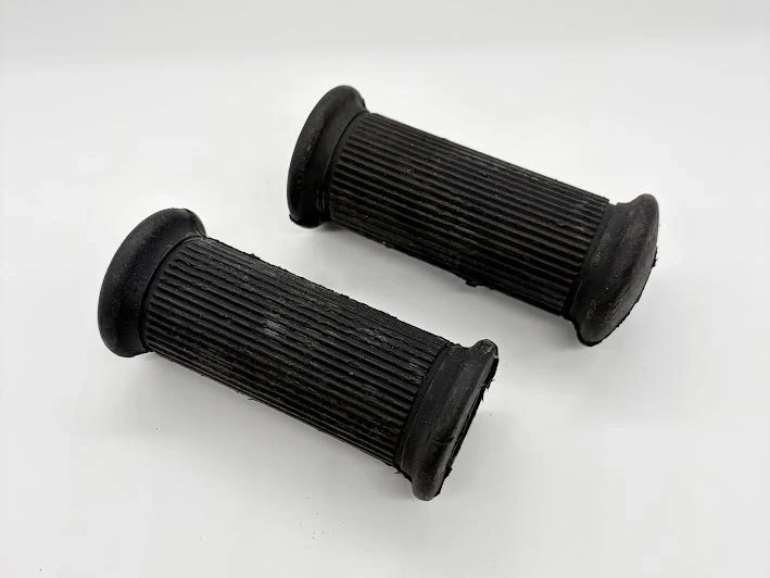 Footrest rubber(2) Norton 13mm