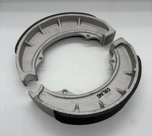 Brake shoes  8