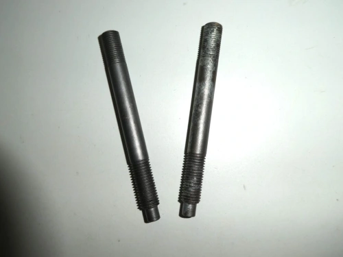 Cylinder head studs (short) A65,A50(2)