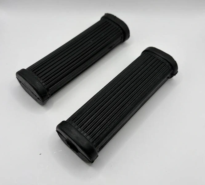 Pillion foorrest rubber, flat (2)