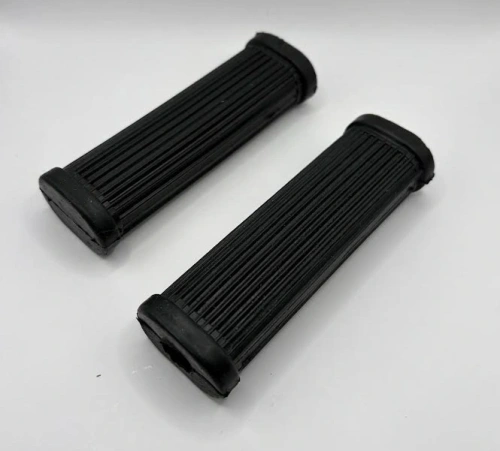 Pillion foorrest rubber, flat (2)