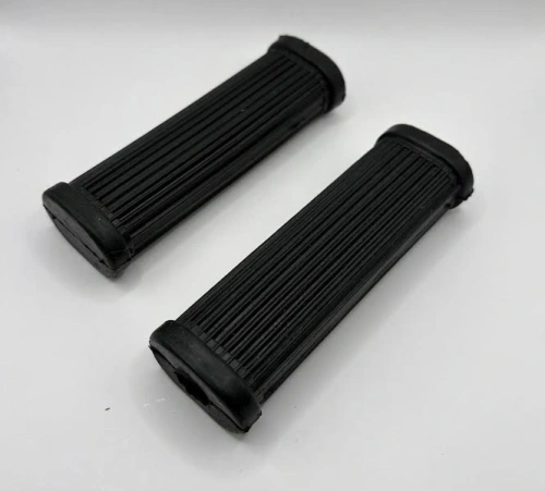 Pillion foorrest rubber, flat (2)